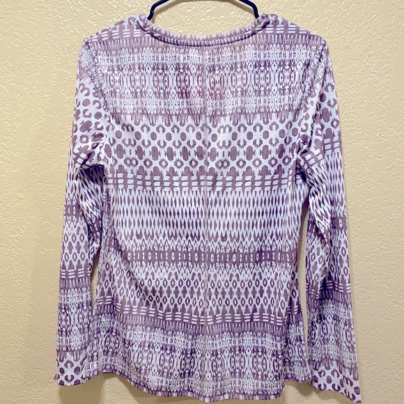 Women’s North face long sleeve - Picture 2 of 6